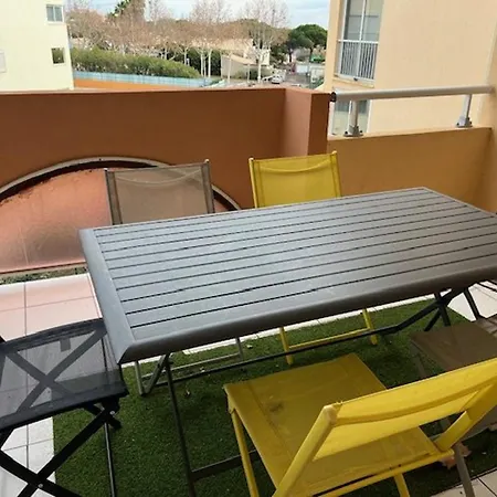 T2 - Proche Plage, Commerces Et Piscine Securisee - Fr-1-749-35 Appartamento *